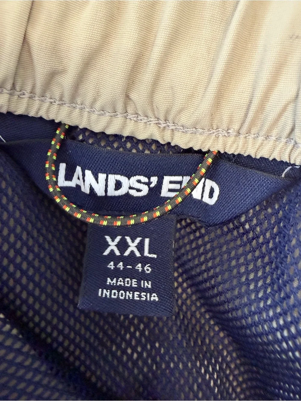 Lands’ End Men’s Belted Cargo Lined Swim Trunks Size XXL Light Beige Color